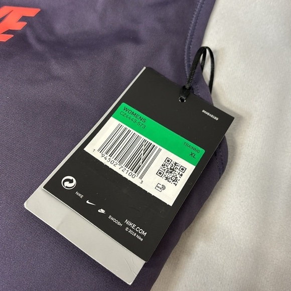 Nike swoosh classic style dri fit performance sports bra xl - Picture 4 of 12